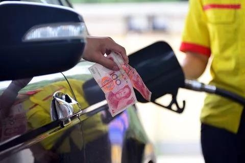 油價預(yù)漲810元“明天5月28日”調(diào)價窗口開啟“地板價”存廢引發(fā)爭議